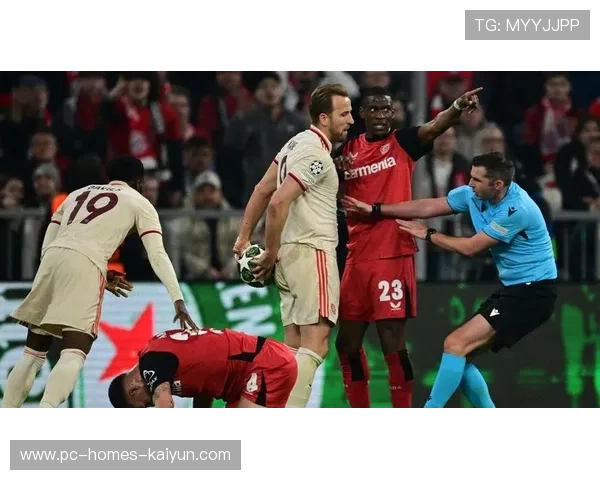 拜仁通过连续转移撕开防线，穆西亚拉的突破极具创造力